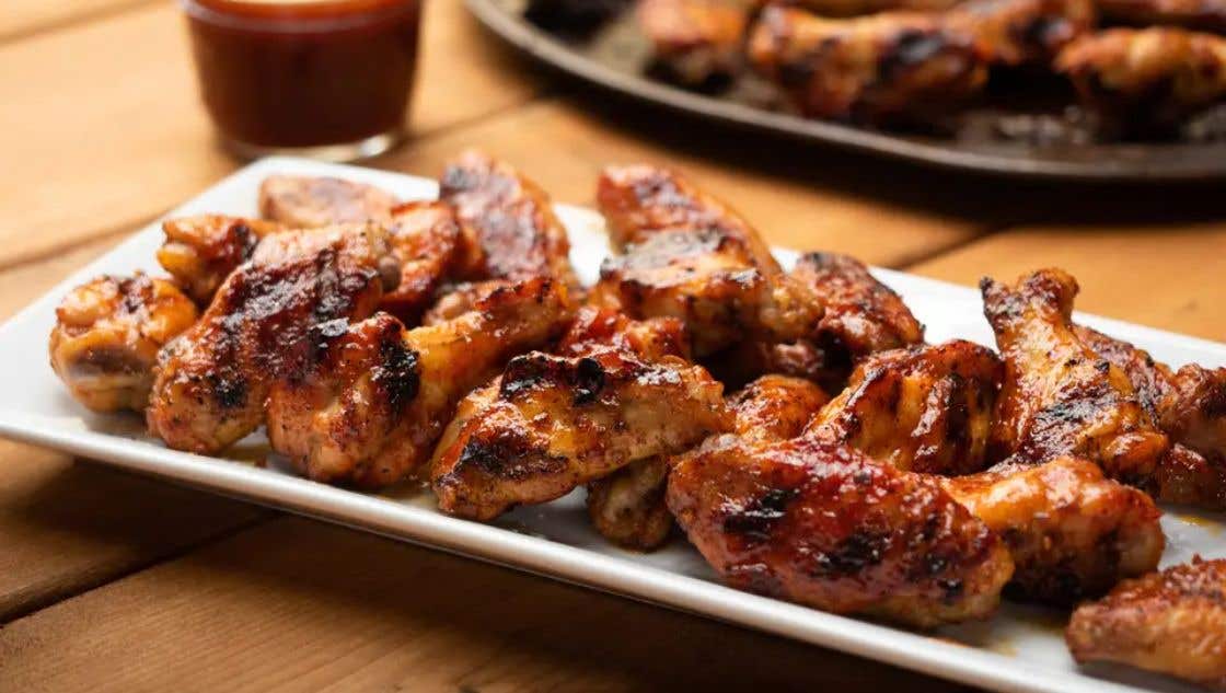 Smoked Chicken Wings on a Gas Grill | Char-Broil®